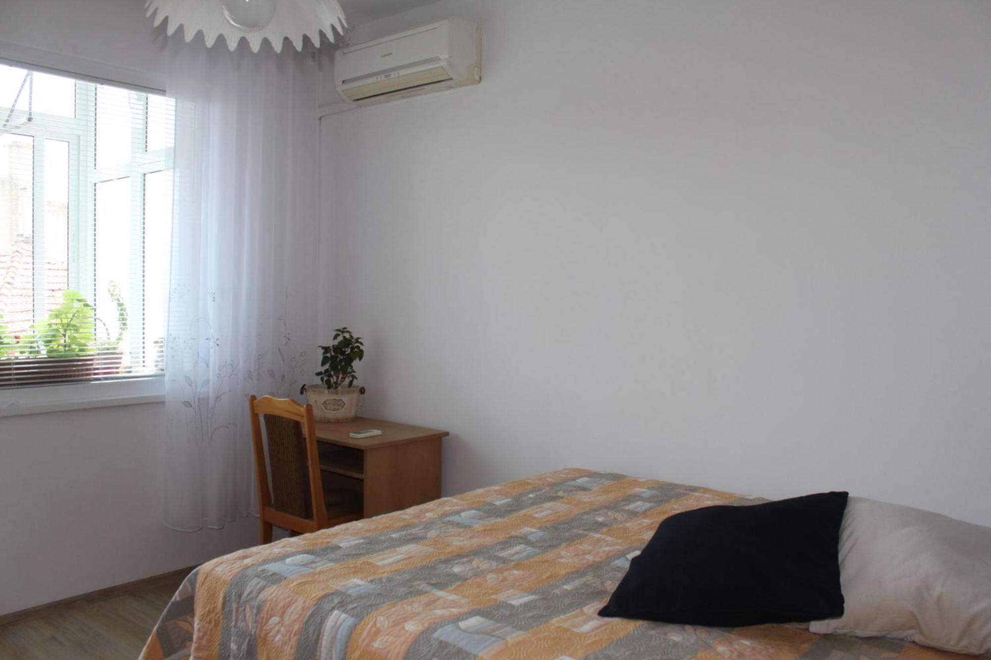 Sunny Cozy Flat In The Centre, Close To Beach, 4 Rooms, 105Sqm Varna Eksteriør billede